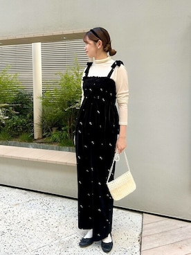 「刺繍」｜「アイテム（キャミソール）」を使った、flowerさん（レディース・164cm）の秋コーディネート