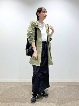 「カーゴスカート」｜「アイテム（ブルゾン）」を使った、SALOON STAFFさん（レディース・163cm）の春コーディネート