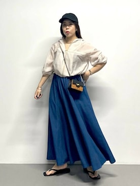 「COBRA CAPS（コブラキャップス）のアイテム」を使った、SALOON STAFFさん（レディース・150cm）の夏コーディネート