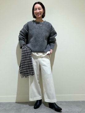 「アイテム（ストール/ショール、ブラック系）」を使った、ayaさん（レディース・156cm）の秋コーディネート