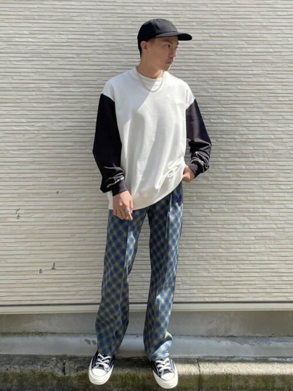 「NeedlesのTrack Pant - Poly Jq.（その他パンツ、ブルー系）」を使った、STUDIOUS MENSさん（メンズ・158cm）の秋コーディネートの1枚目の写真