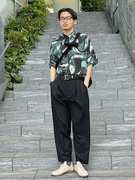 「LiNoH（リノー）のアイテム（トップス）」を使った、STUDIOUS MENSさん（メンズ・183cm）の秋コーディネート
