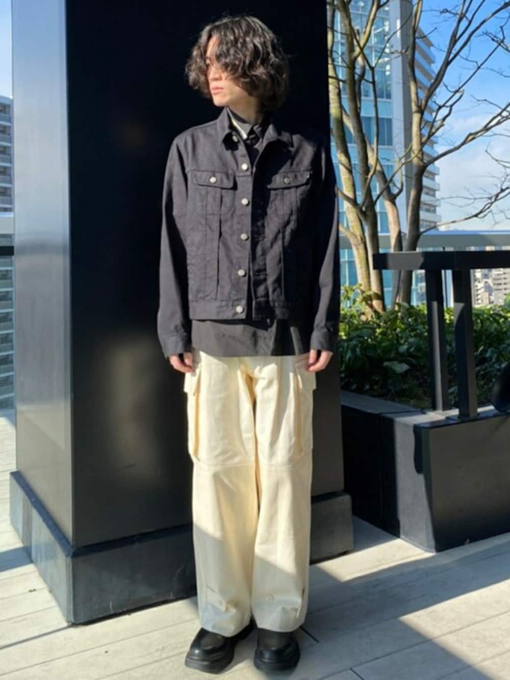 「#undercover」｜「UNDERCOVERのUC1C4208（その他アウター、ブラック系）」を使った、STUDIOUS MENSさん（メンズ・175cm）の冬コーディネートの1枚目の写真