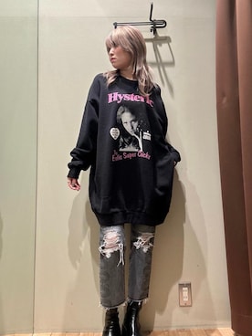 「HYSTERIC GLAMOUR（ヒステリックグラマー）のSNAKE LOOP 8分丈クラッシュデニムパンツ（デニムパンツ）」を使った、NANAMIさん（レディース・160cm）の冬コーディネート