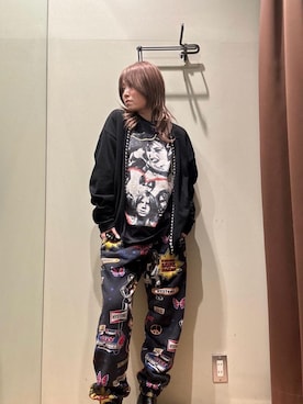 「ロック」｜「アイテム（スウェットパンツ）」を使った、NANAMIさん（レディース・160cm）の冬コーディネート