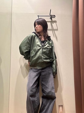 「アイテム（ミリタリージャケット）」を使った、NANAMIさん（レディース・160cm）の秋コーディネート