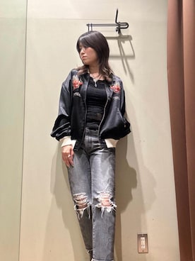 「HYSTERIC GLAMOUR（ヒステリックグラマー）のSNAKE LOOP 8分丈クラッシュデニムパンツ（デニムパンツ）」を使った、NANAMIさん（レディース・160cm）の秋コーディネート