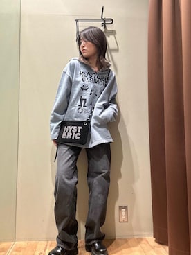 「ロック」｜「アイテム（トップス）」を使った、NANAMIさん（レディース・160cm）の秋コーディネート