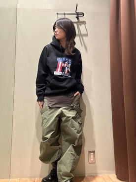 「アイテム（つなぎ/オールインワン）」を使った、NANAMIさん（レディース・160cm）の秋コーディネート