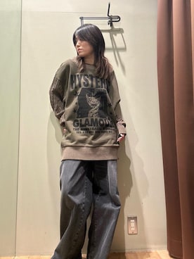 「ロック」｜「アイテム（トップス）」を使った、NANAMIさん（レディース・160cm）の秋コーディネート