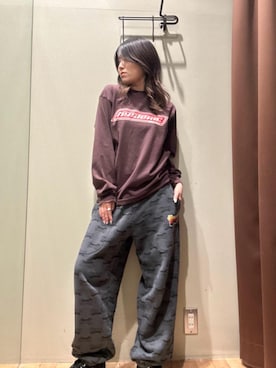 「HYSTERIC GLAMOUR（ヒステリックグラマー）のBAD ASS LOGO柄 スウェットパンツ（その他パンツ）」を使った、NANAMIさん（レディース・160cm）の秋コーディネート