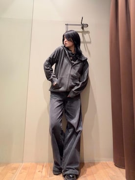 「HYSTERIC GLAMOUR（ヒステリックグラマー）のデニムワイドパンツ（デニムパンツ、ブラック系）」を使った、NANAMIさん（レディース・160cm）の春コーディネート