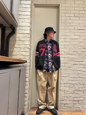 「HYSTERIC GLAMOUR（ヒステリックグラマー）のアイテム（チノパンツ）」を使った、Mitsuさん（メンズ・170cm）の秋コーディネート
