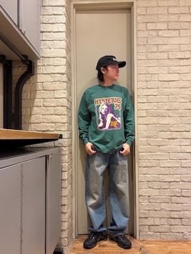 「アイテム（Tシャツ/カットソー、グリーン系）」を使った、Mitsuさん（メンズ・170cm）の冬コーディネート