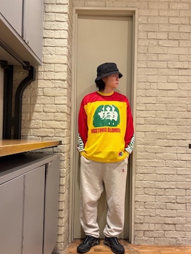 「HYSTERIC GLAMOUR（ヒステリックグラマー）のSEE NO EVILワッペン スウェットパンツ（スウェットパンツ、グレー系）」を使った、Mitsuさん（メンズ・170cm）の春コーディネート