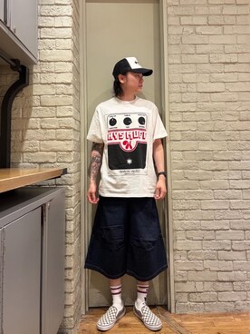 「HYSTERIC GLAMOUR（ヒステリックグラマー）のニーダーツデニムハーフパンツ（デニムパンツ、ブルー系）」を使った、Mitsuさん（メンズ・170cm）の夏コーディネート