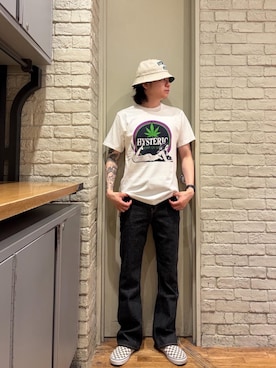 「HYSTERIC GLAMOUR（ヒステリックグラマー）のデニムフレアパンツ（デニムパンツ、ブラック系）」を使った、Mitsuさん（メンズ・170cm）の夏コーディネート