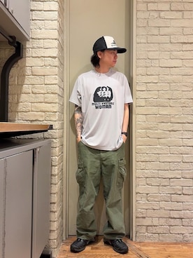 「HYSTERIC GLAMOUR（ヒステリックグラマー）の6ポケットカーゴパンツ（カーゴパンツ、グリーン系）」を使った、Mitsuさん（メンズ・170cm）の夏コーディネート