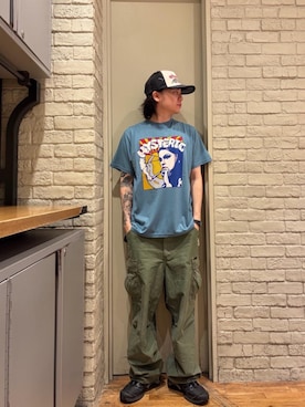 「HYSTERIC GLAMOUR（ヒステリックグラマー）の6ポケットカーゴパンツ（カーゴパンツ、グリーン系）」を使った、Mitsuさん（メンズ・170cm）の夏コーディネート