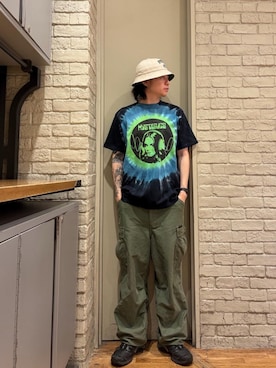 「HYSTERIC GLAMOUR（ヒステリックグラマー）の6ポケットカーゴパンツ（カーゴパンツ、グリーン系）」を使った、Mitsuさん（メンズ・170cm）の夏コーディネート