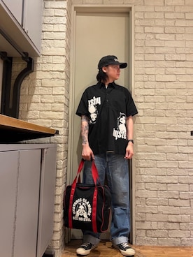 「HYSTERIC GLAMOUR（ヒステリックグラマー）のSEE NO EVIL ダッフルバッグ（トートバッグ、ブラック系）」を使った、Mitsuさん（メンズ・170cm）の夏コーディネート