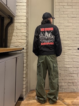 「HYSTERIC GLAMOUR（ヒステリックグラマー）の6ポケットカーゴパンツ（カーゴパンツ、グリーン系）」を使った、Mitsuさん（メンズ・170cm）の夏コーディネート
