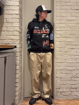 「HYSTERIC GLAMOUR（ヒステリックグラマー）のBORN TO LOSE パーカー（パーカー、ブラック系）」を使った、Mitsuさん（メンズ・170cm）の秋コーディネート