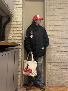 「HYSTERIC GLAMOUR（ヒステリックグラマー）のHYSTERIC 0321 ニータックワイドパンツ（その他パンツ、ブルー系）」を使った、Mitsuさん（メンズ・170cm）の秋コーディネート