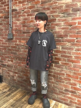 「HYSTERIC GLAMOUR（ヒステリックグラマー）のSNAKE LOOP 8分丈クラッシュデニムパンツ（デニムパンツ）」を使った、AMさん（レディース・151cm）の秋コーディネート