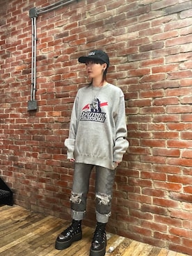 「HYSTERIC GLAMOUR（ヒステリックグラマー）のSNAKE LOOP 8分丈クラッシュデニムパンツ（デニムパンツ）」を使った、AMさん（レディース・151cm）の秋コーディネート