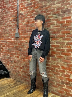 「HYSTERIC GLAMOUR（ヒステリックグラマー）のSNAKE LOOP 8分丈クラッシュデニムパンツ（デニムパンツ）」を使った、AMさん（レディース・151cm）の春コーディネート