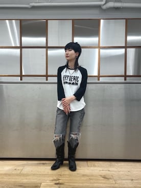 「HYSTERIC GLAMOUR（ヒステリックグラマー）のSNAKE LOOP 8分丈クラッシュデニムパンツ（デニムパンツ）」を使った、AMさん（レディース・151cm）の夏コーディネート