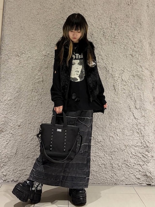「HYSTERIC GLAMOUR(ヒステリックグラマー)のスクラッチロングデニムスカート(デニムスカート)」を使った、AMさん(レディース・151cm)の秋コーディネート