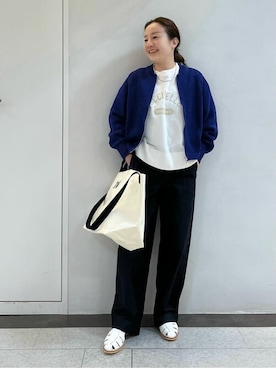 「ブルー」｜「アイテム（スウェット）」を使った、kayoさん（レディース・150cm）の春コーディネート