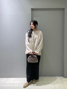 「アイテム（ノーカラーコート、ベージュ系）」を使った、Shioさん（レディース・161cm）の秋コーディネート