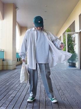 「marka（マーカ）のアイテム（スラックス）」を使った、ARKnets STAFFさん（メンズ・168cm）の春コーディネート