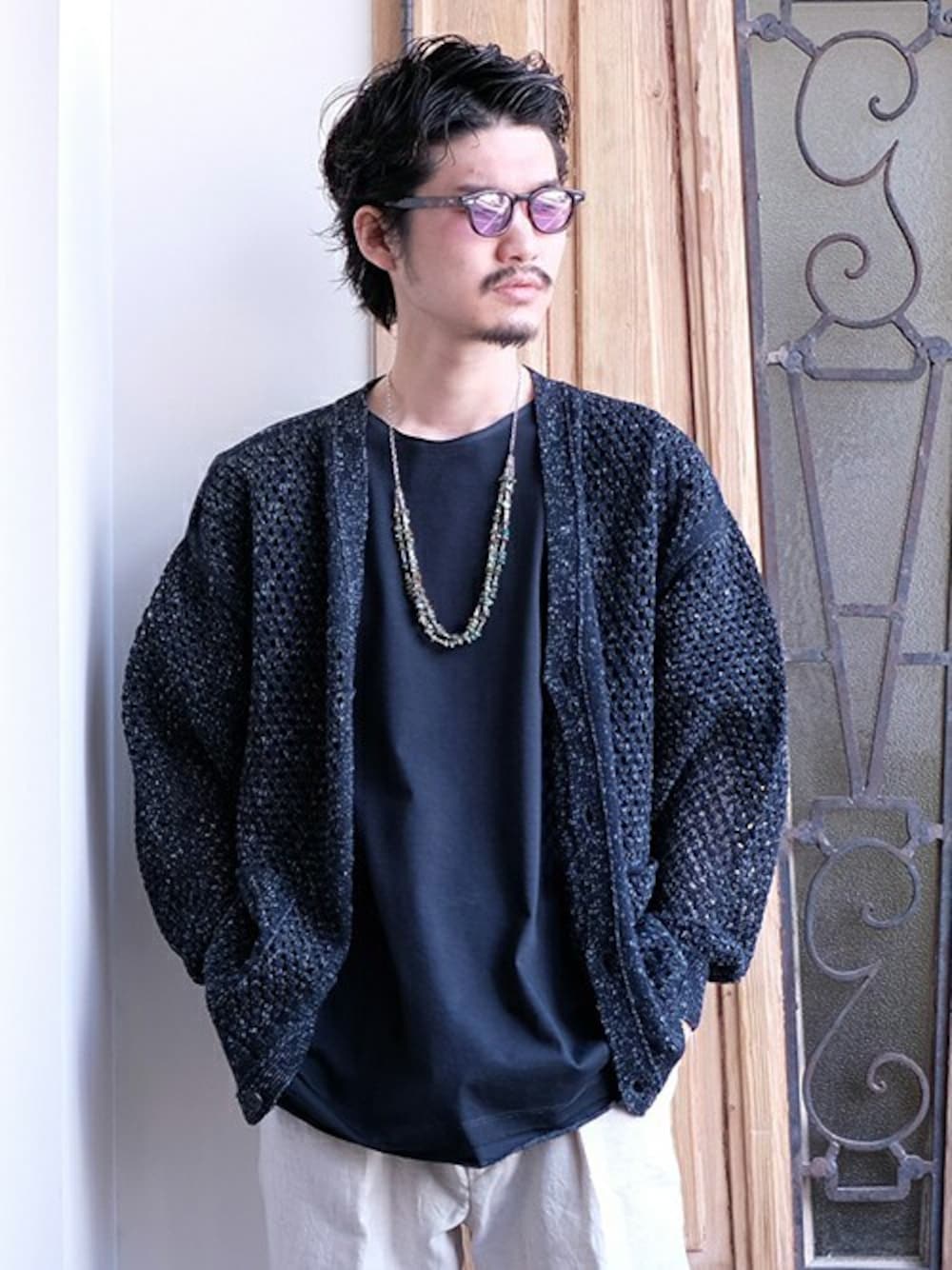 「ネックレス、大人カジュアル、春コーデ、ターコイズネックレス、3連ネックレス、PORT BY ARK、アークネッツ、ARKnets」｜「PORT BY ARKのPORT BY ARK / ポートバイアーク：Turquoise Necklace：PO11-N001[COR]（ネックレス、ブルー系）」を使った、ARKnets STAFFさん（メンズ・175cm）の春コーディネートの1枚目の写真