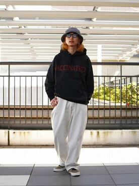 「WP（ダブリューピー）のアイテム（パーカー）」を使った、ARKnets STAFFさん（メンズ・171cm）の夏コーディネート