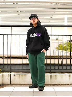 「WP（ダブリューピー）のアイテム（パーカー）」を使った、ARKnets STAFFさん（メンズ・172cm）の夏コーディネート