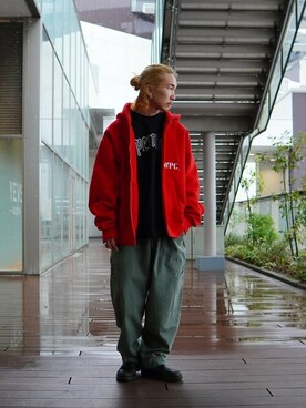 「WP（ダブリューピー）のアイテム（パーカー）」を使った、ARKnets STAFFさん（メンズ・171cm）の夏コーディネート