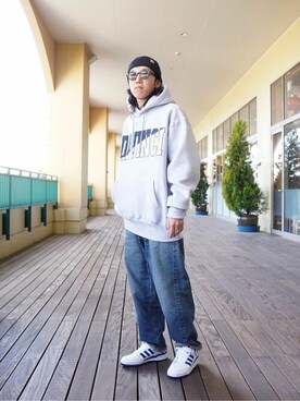 「WP（ダブリューピー）のアイテム（パーカー）」を使った、ARKnets STAFFさん（メンズ・168cm）の夏コーディネート