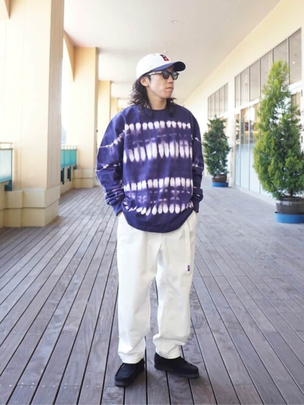 「繧ｹ繧ｦ繧ｧ繝・ヨ、WP、繧ｹ繝医Μ繝ｼ繝・、繧ｭ繝｣繝・・、繧ｪ繝ｼ繝舌・繧ｵ繧､繧ｺ、繝ｭ繝ｳT、莨第律繧ｳ繝ｼ繝・」｜「WPのWP / ダブリューピー：WP×CAMBER BORDER TIE-DYE L/Tee：WP08-T152[WAX]（Tシャツ/カットソー、パープル系）」を使った、ARKnets STAFFさん（メンズ・168cm）の夏コーディネートの1枚目の写真