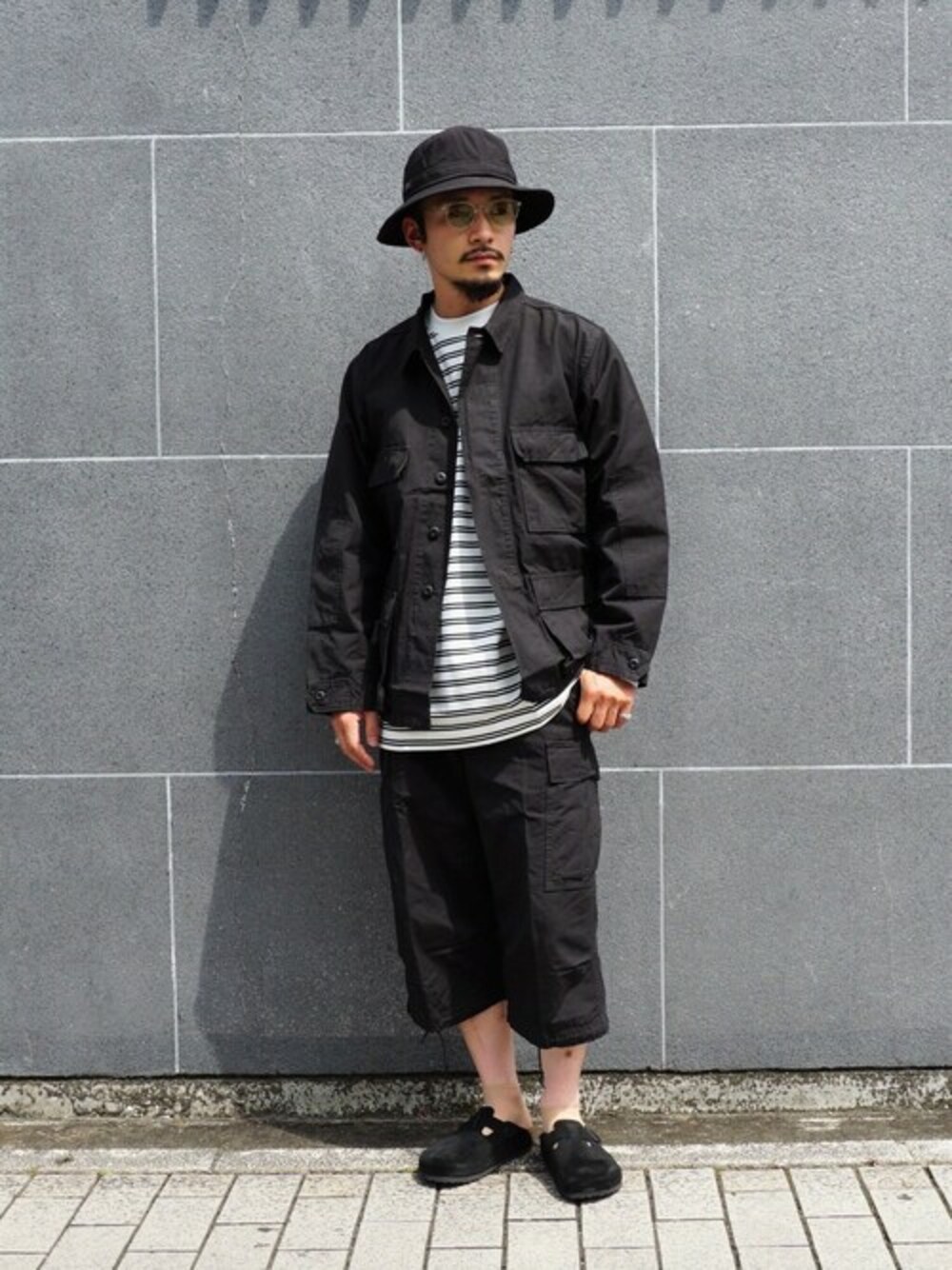「orslow、birkenstock、BALLAST ARK、ABU GARCIA」｜「orSlowのOrslow / オアスロウ：【ONLY ARK】別注 VINTAGE FIT 6 POCKETS CARGO SHORTS：ONLYARK-0-3005[STD]（その他パンツ、ブラック系）」を使った、ARKnets STAFFさん（メンズ・178cm）の夏コーディネートの1枚目の写真