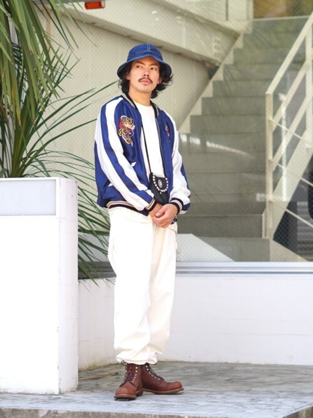 「スカジャン、ミリタリー、ブーツ、アメカジ、orslow、RED WING、ワークパンツ、バケットハット、TAILOR TOYO」｜「orSlowのOrslow / オアスロウ： 【ONLY ARK】別注 PAINTER PANTS：ONLYARK-0-3006[STD]（その他パンツ、ベージュ系）」を使った、ARKnets STAFFさん（メンズ・172cm）の秋コーディネートの1枚目の写真
