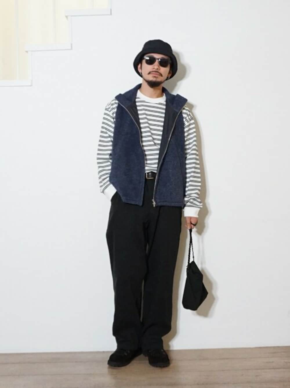 「ボーダー、ベスト、ベイカーパンツ、Danner、マウンテンブーツ、CIOTA、BALLAST ARK、stripes for creative」｜「DannerのDanner / ダナー：【ONLY ARK】別注 Mountain boots：ONLYARK-0-5007[ASD]（ブーツ、ブラック系）」を使った、ARKnets STAFFさん（メンズ・178cm）の秋コーディネートの1枚目の写真