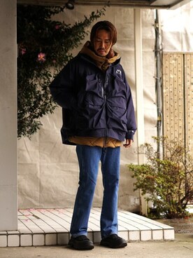 「Wrangler」｜「アイテム（ナイロンジャケット）」を使った、ARKnets STAFFさん（メンズ・178cm）の秋コーディネート