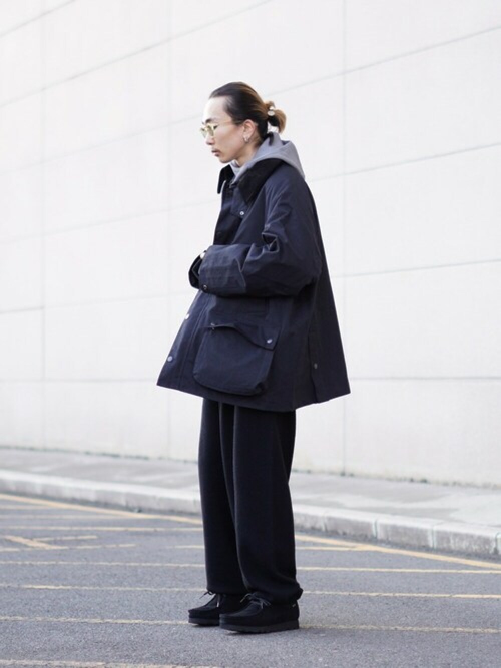 「gold、レザーシューズ、barbour、イージーパンツ、clarks、PORT BY ARK」｜「crepusculeのcrepuscule / クレプスキュール：【ONLY ARK】別注 Wholegarment Knit Pants：ONLYARK-0-3014[COR]（その他パンツ、ブラック系）」を使った、ARKnets STAFFさん（メンズ・171cm）の冬コーディネートの1枚目の写真