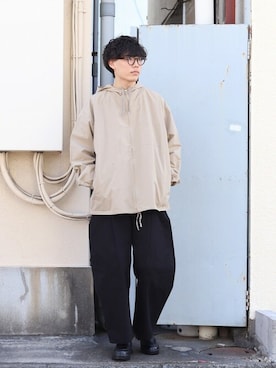 「ジップアップパーカー」｜「アイテム（ブルゾン）」を使った、ARKnets STAFFさん（メンズ・176cm）の春コーディネート