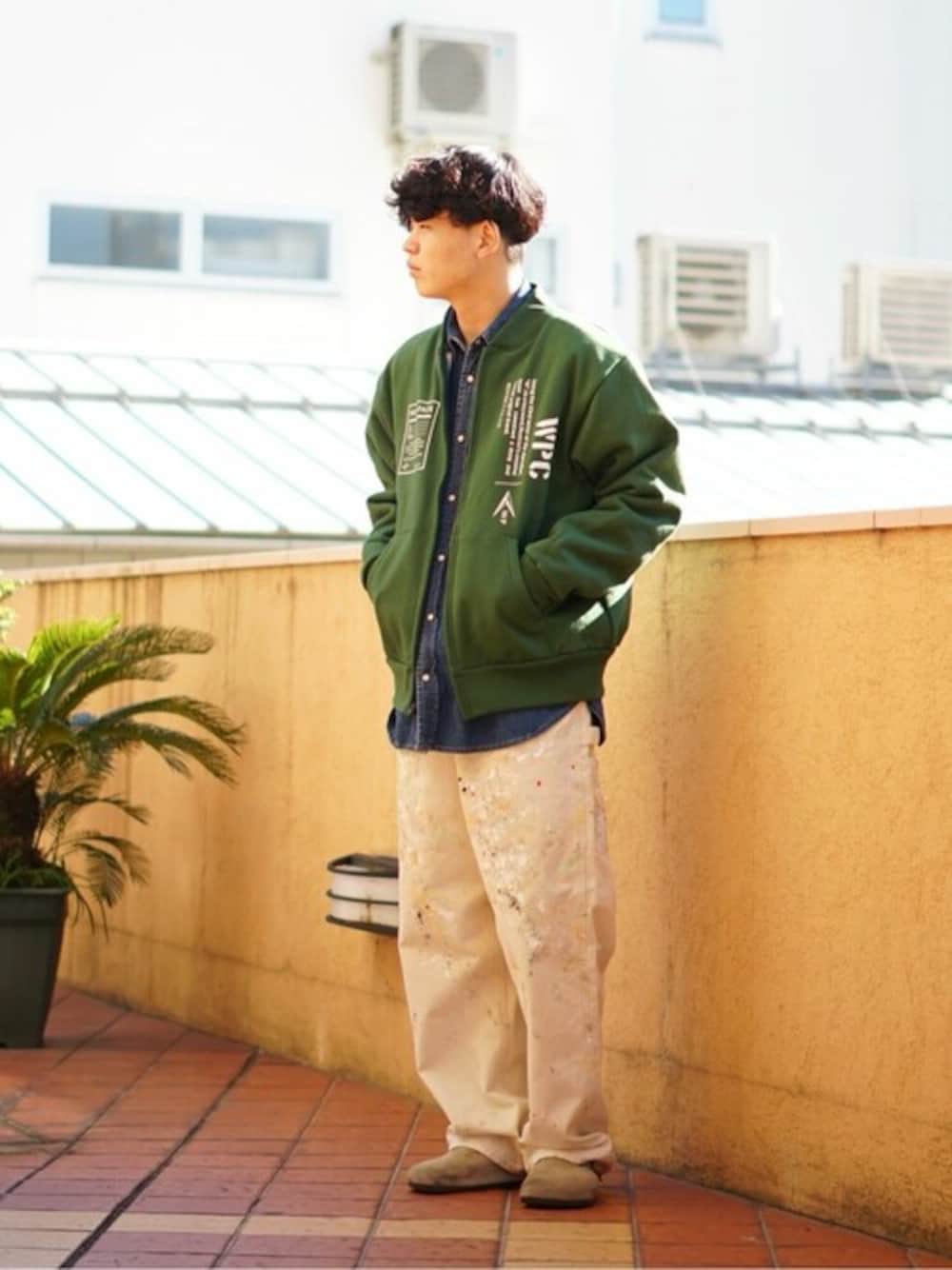 「カーディガン、orslow、birkenstock、サンダル、ワークパンツ、WP、REMI RELIEF NAVY LABEL」｜「WPのWP / ダブリューピー：WP×CAMBER ARTIVISM ZIP CARDIGAN：WP10-BL01[WAX]（カーディガン/ボレロ、グリーン系）」を使った、ARKnets STAFFさん（メンズ・174cm）の春コーディネートの1枚目の写真