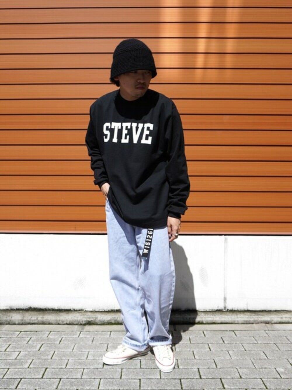 「カットソー、スニーカー、converse、ニットキャップ、デニムパンツ、KIJIMA TAKAYUKI、WP」｜「WPのWP / ダブリューピー：WPC BELT：WP10-B01[WAX]（ベルト、ブラック系）」を使った、ARKnets STAFFさん（メンズ・173cm）の春コーディネートの1枚目の写真